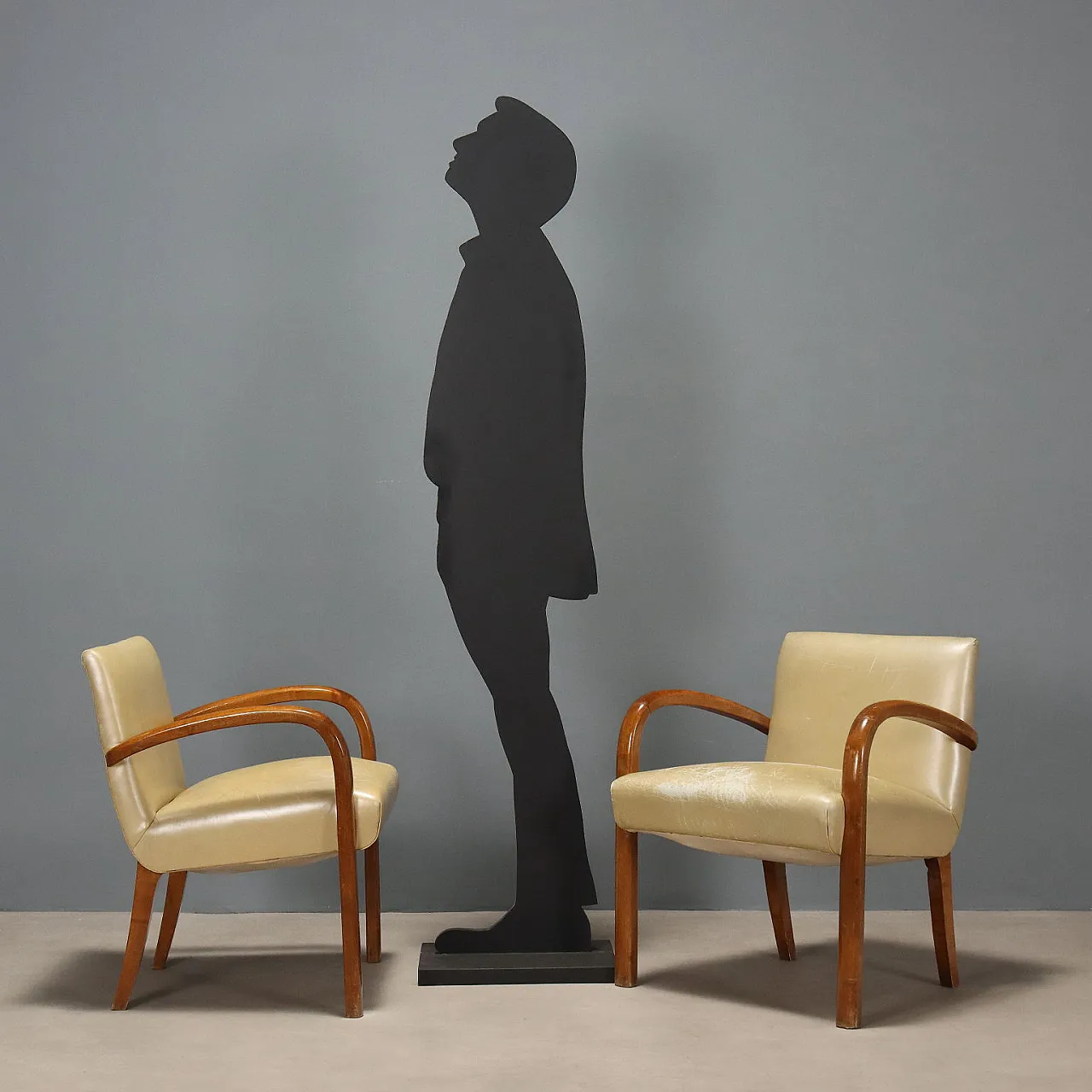 Coppia di poltrone con braccioli in faggio e vinile, '900 3