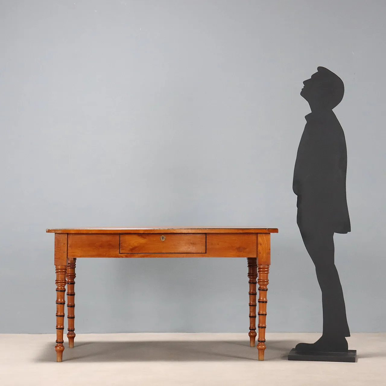 Cherry and fir table with ebonized moldings, mid-19th century 3