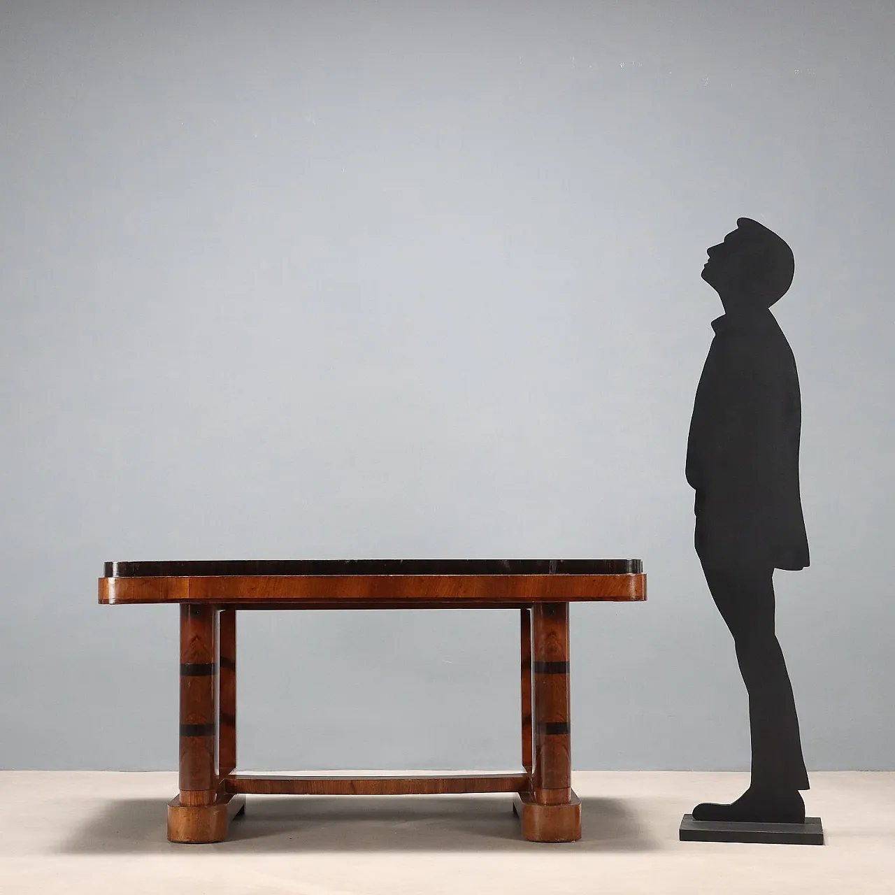 Walnut burl table and exotic wood inserts, 20th century 2