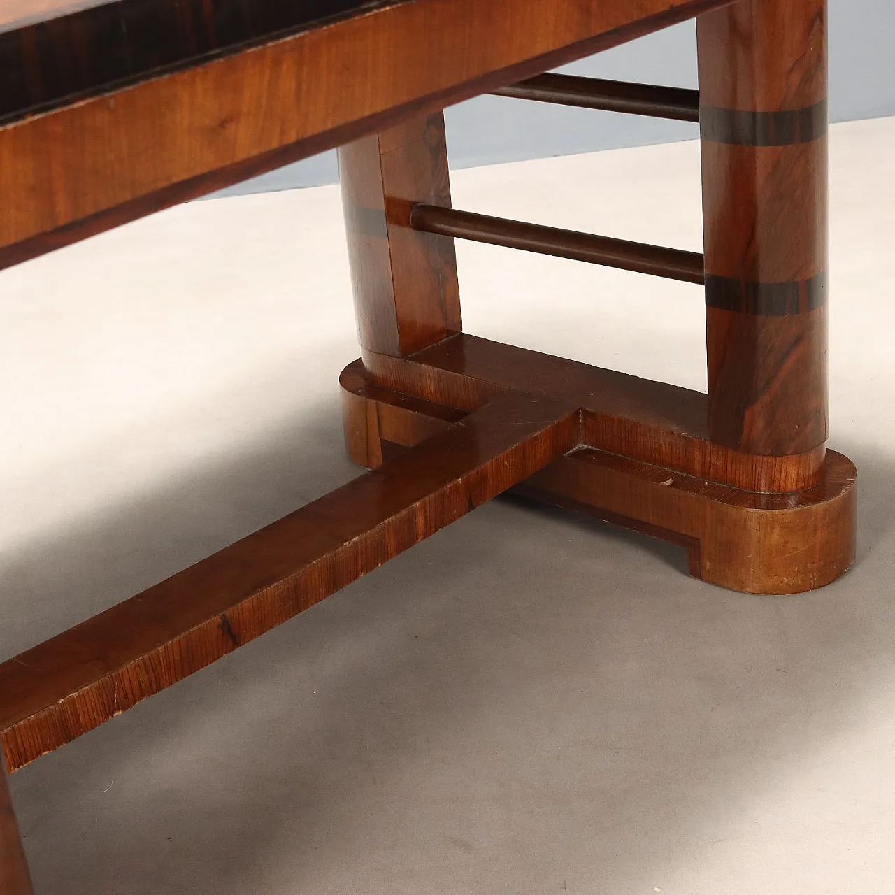 Walnut burl table and exotic wood inserts, 20th century 8