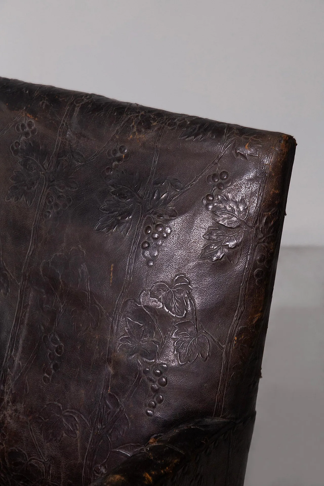 Art Nouveau leather armchair with floral decorations, 20th century 12