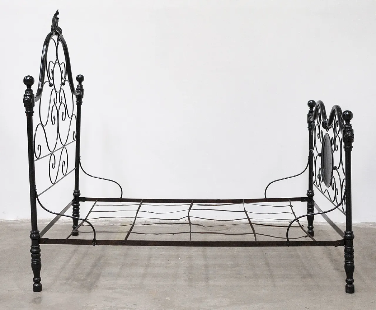 Wrought iron bed, mid-19th century 4