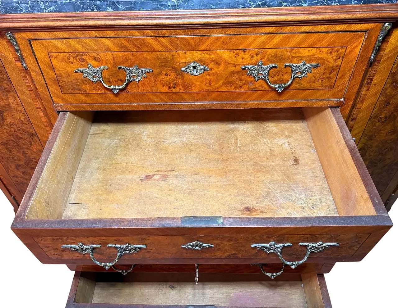 Walnut burl chest of drawers with 4 drawers and inlays, 1960s 14