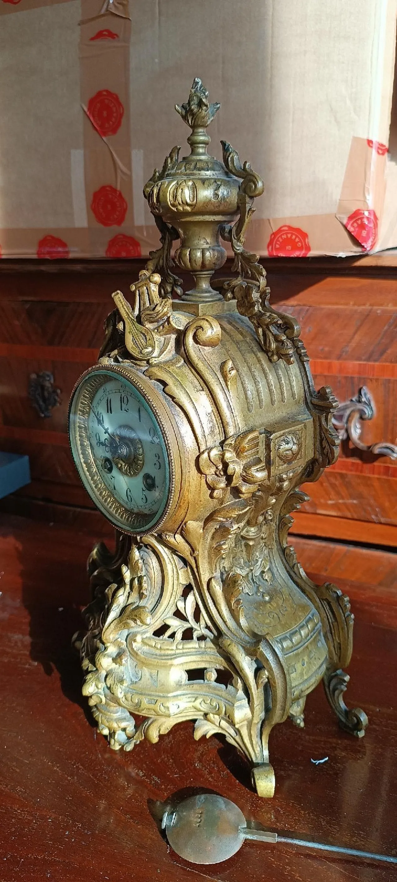 Bronze and porcelain table clock, mid-19th century 10