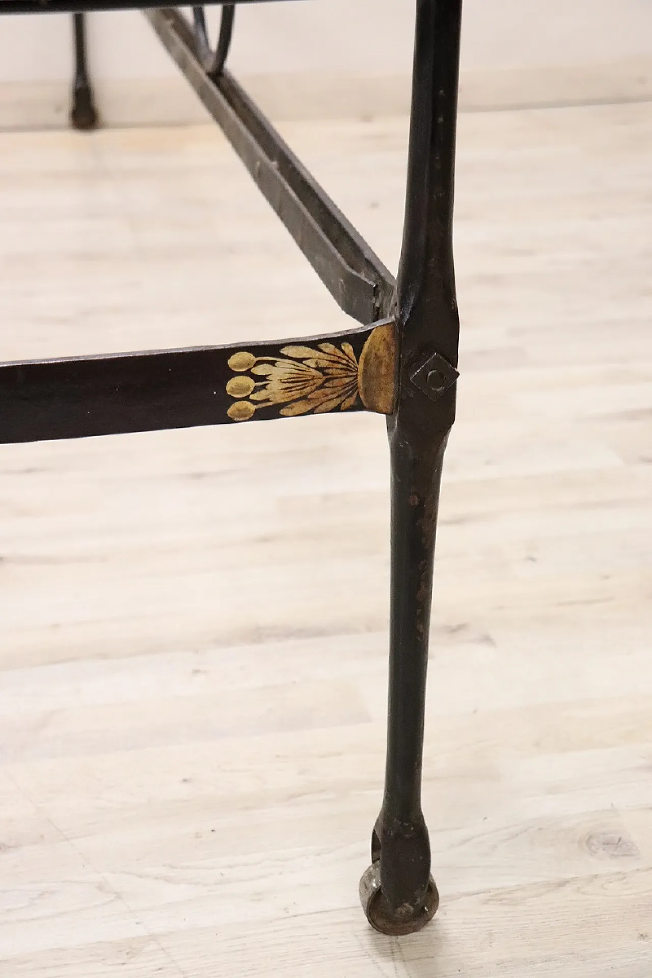 Antico letto matrimoniale in ferro battuto, '800 9