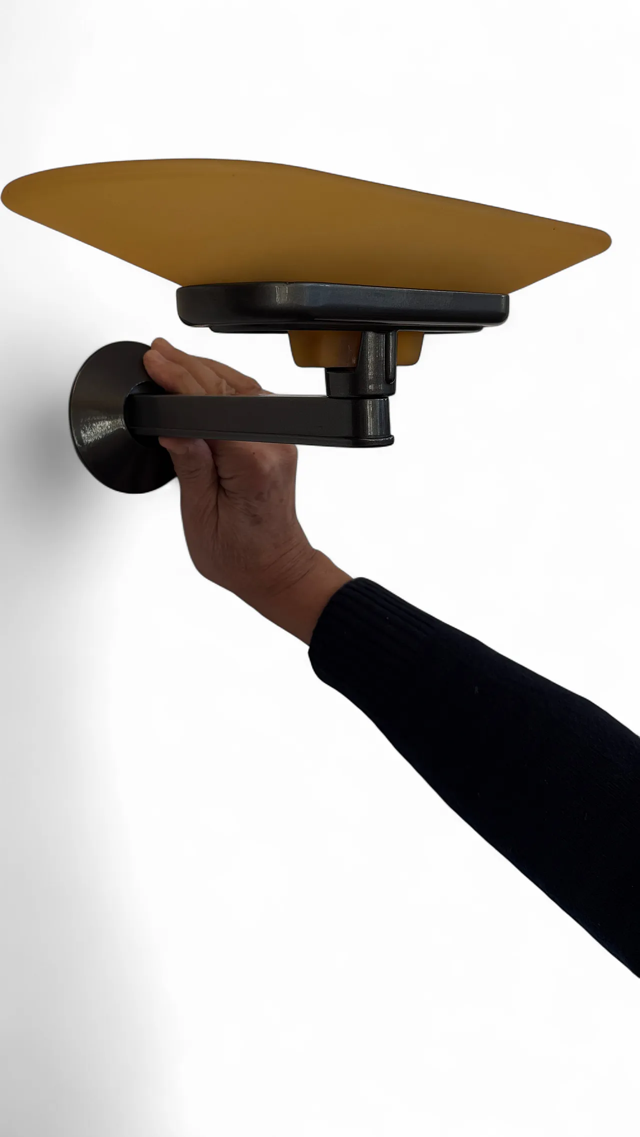 Lampada a parete di Arteluce in vetro, nero e giallo, 1970 6