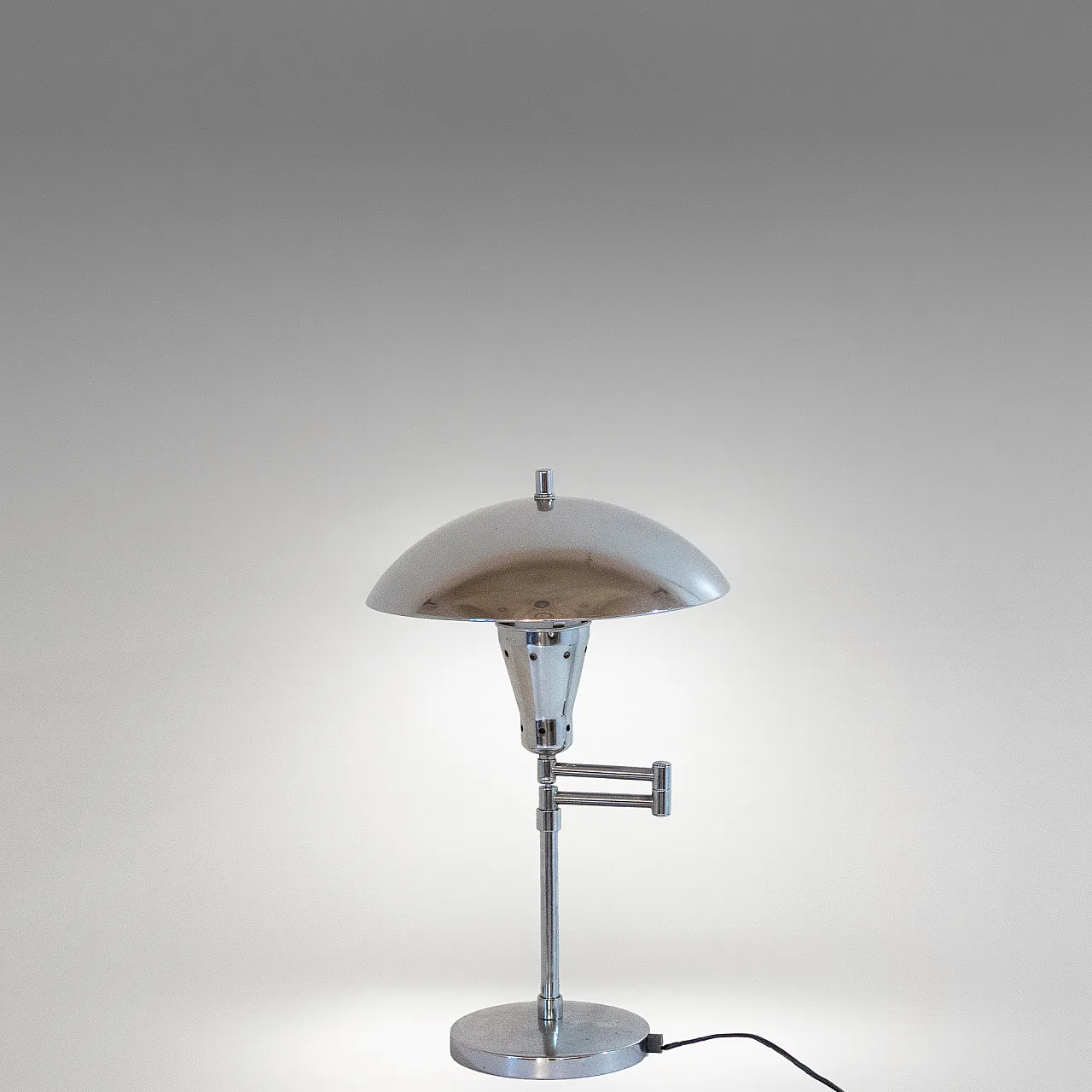 Bauhaus lamp with adjustable lampshade, Italy, 1950s 2