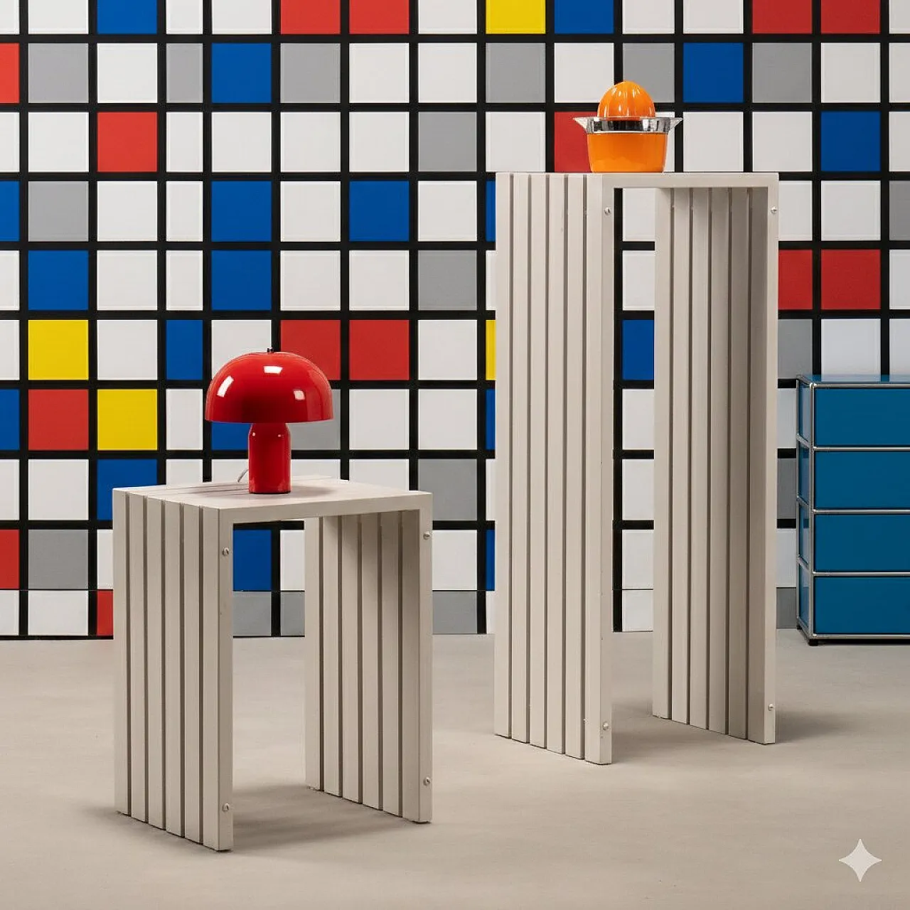 Coppia di espositori in metallo smaltato, '900 2