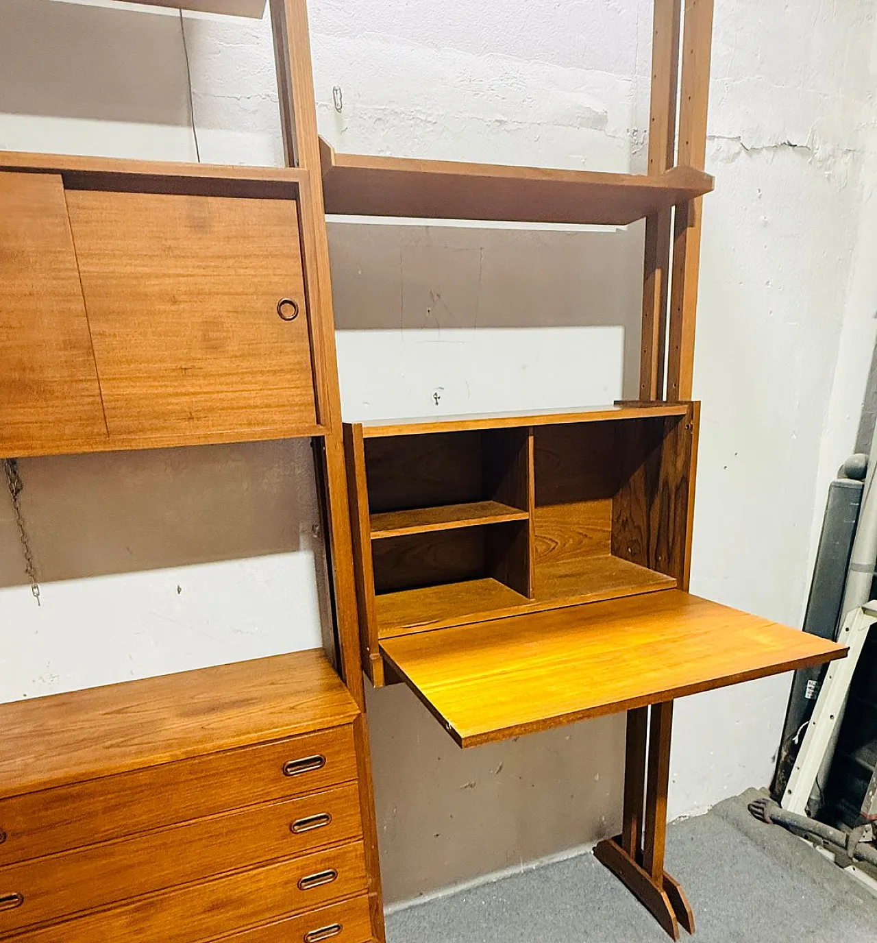 Modular wooden bookcase, Italy, 1960s 8