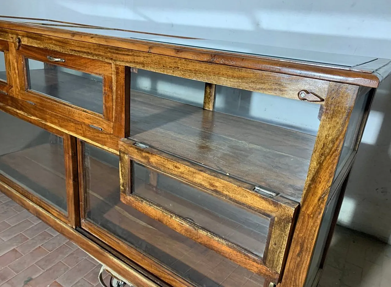 Teak counter, 30s 8