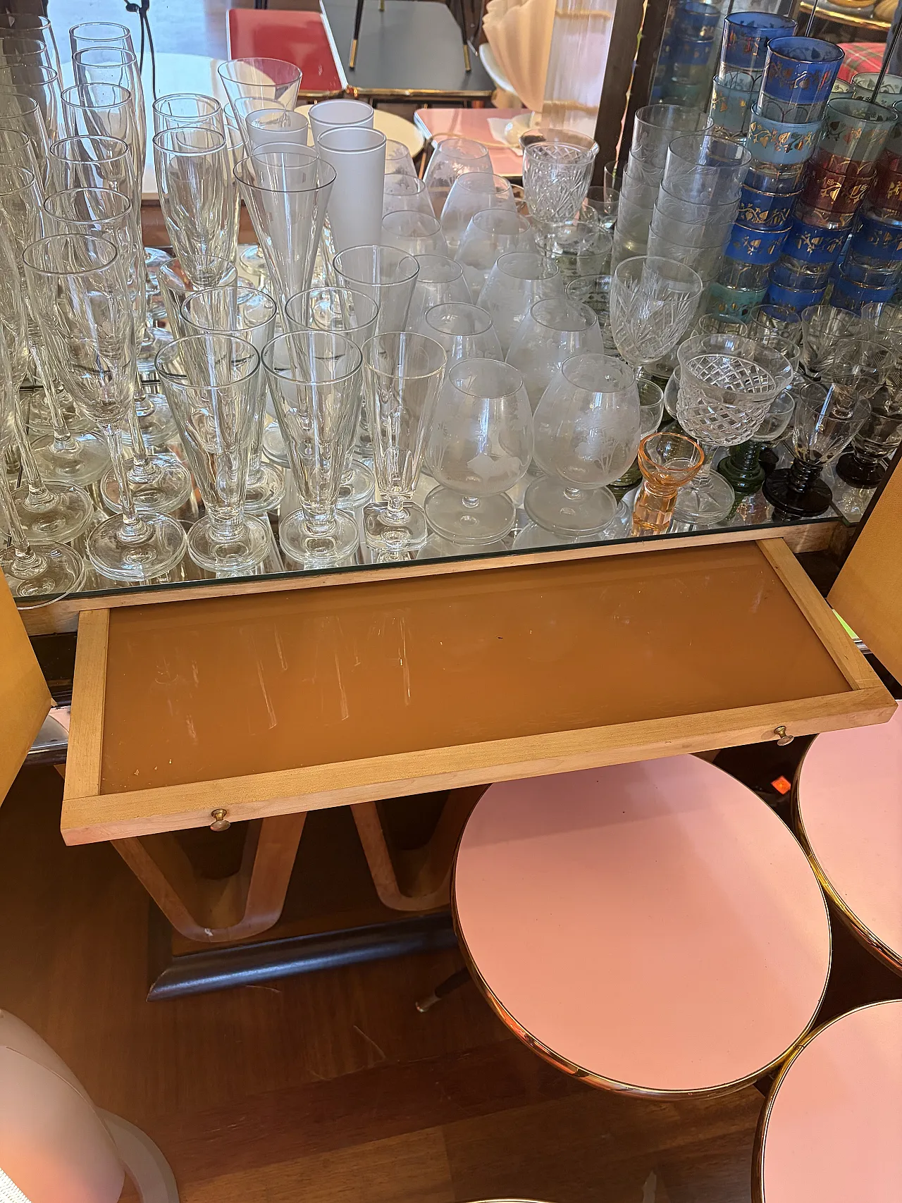 Osvaldo Borsani bar cabinet, 40s 11