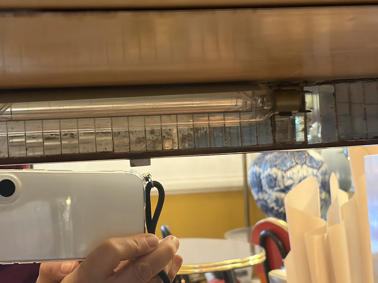 Osvaldo Borsani bar cabinet, 40s 13