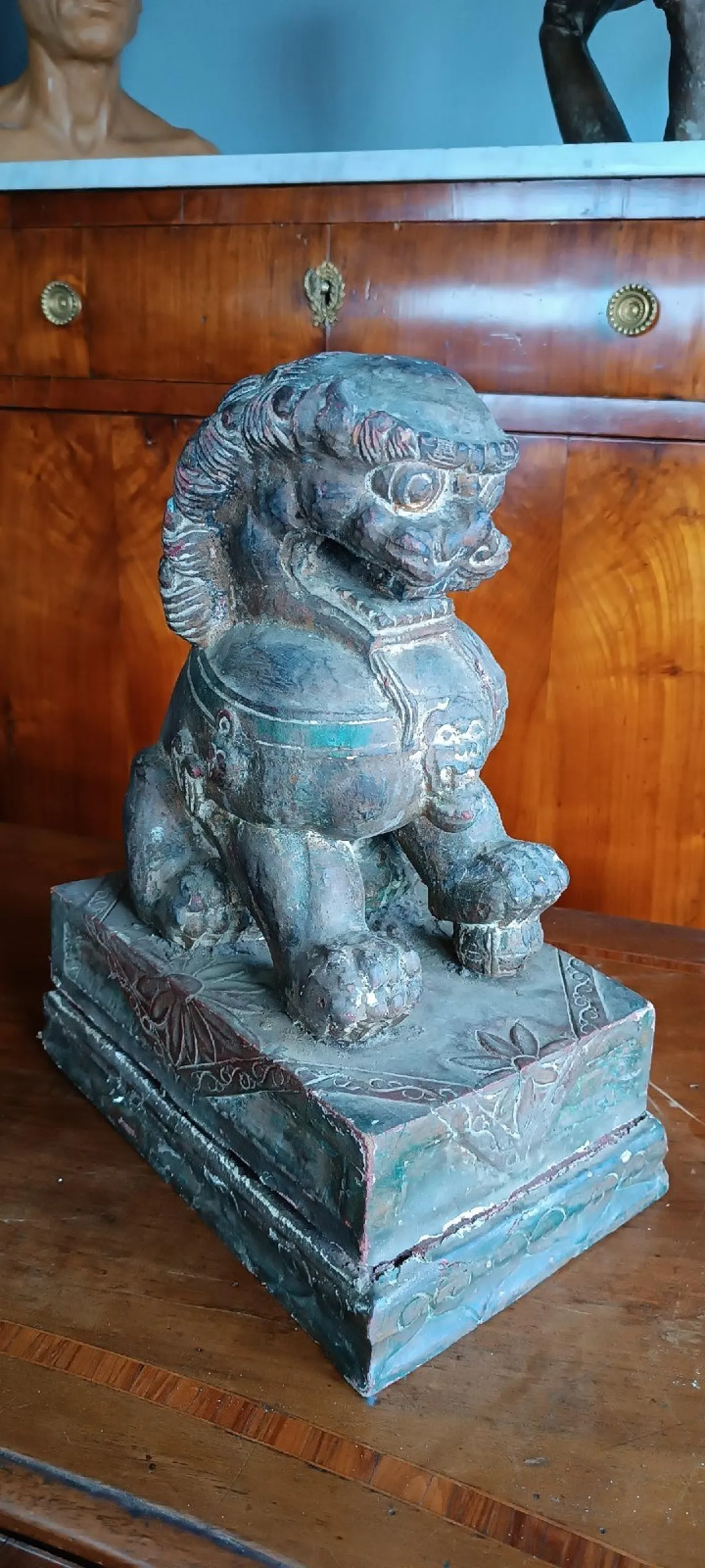 Cane di PHO in legno laccato, primo '900 2