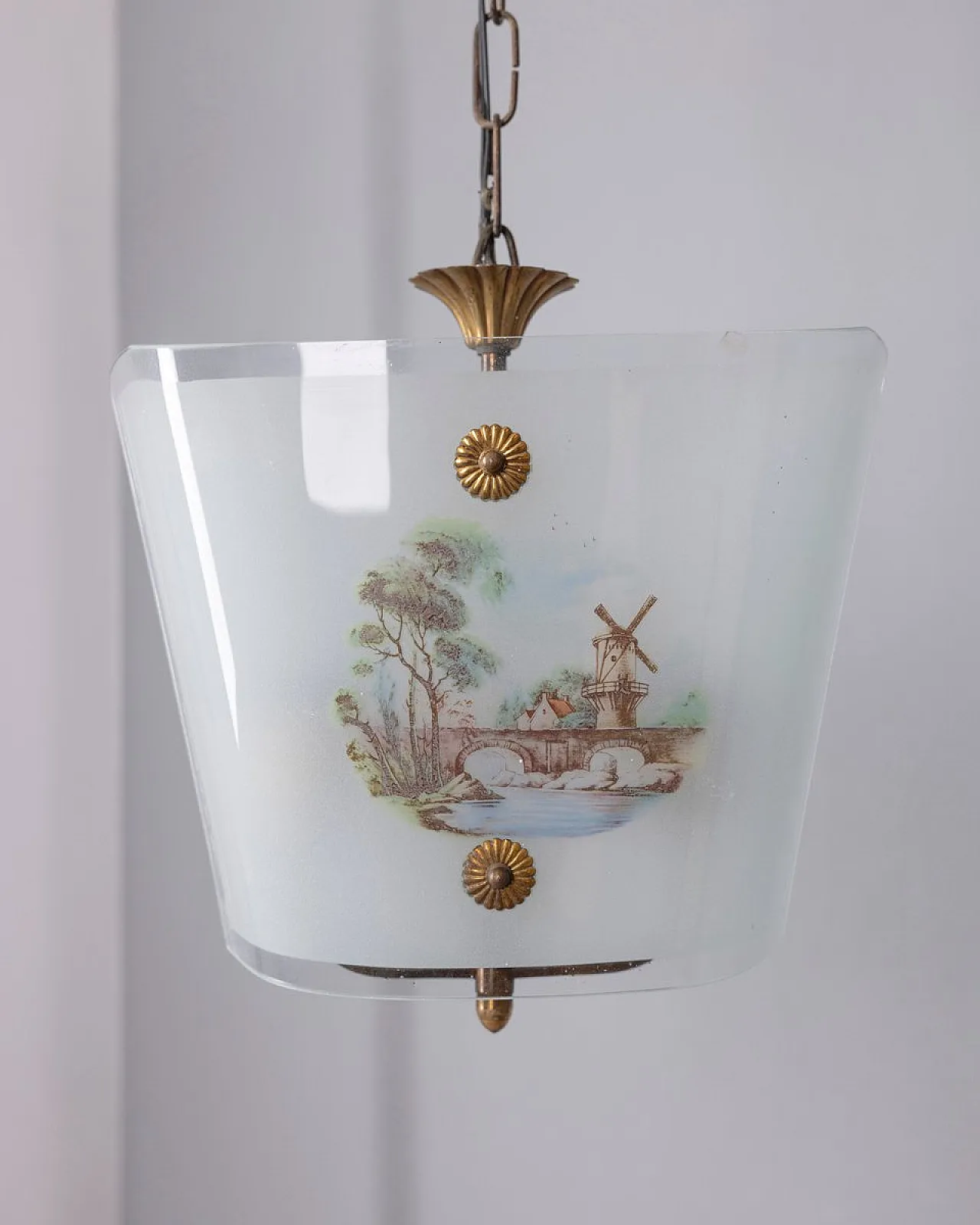 Lampada a sospensione in vetro decorato, anni '50 1