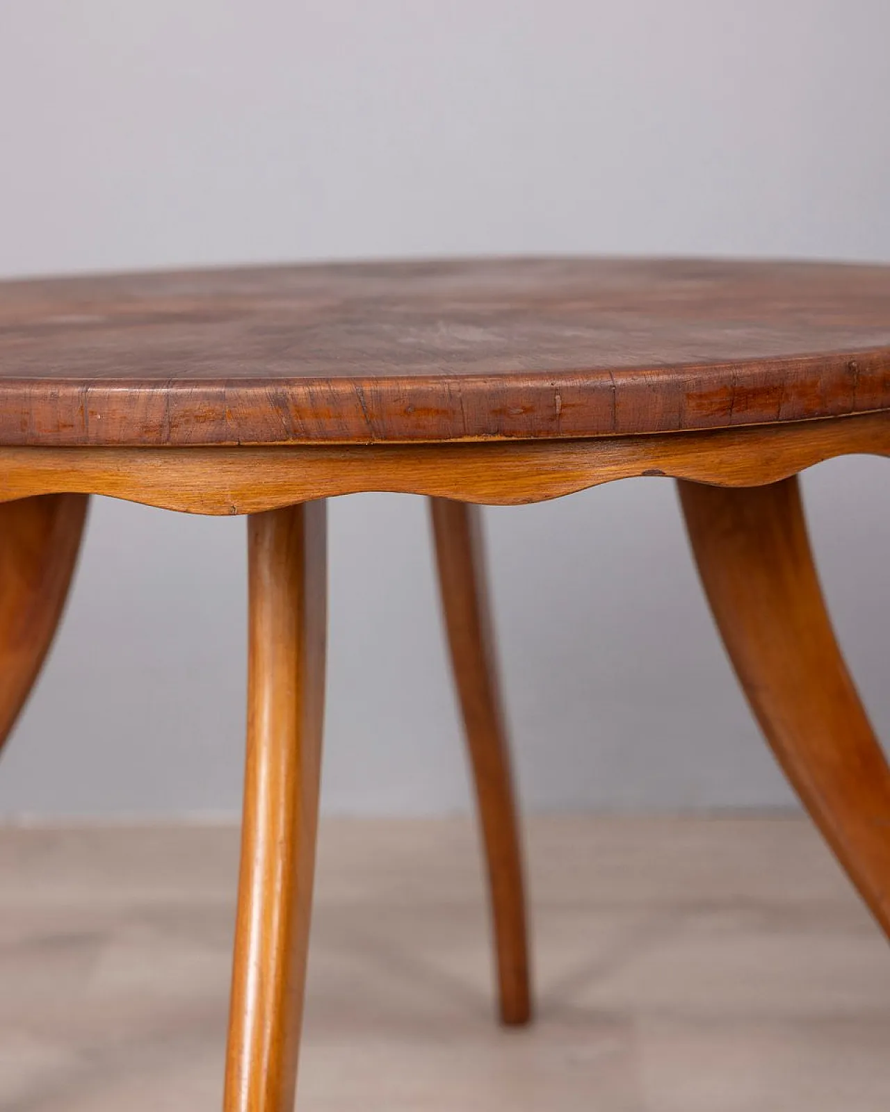 Walnut coffee table, 1940s 5
