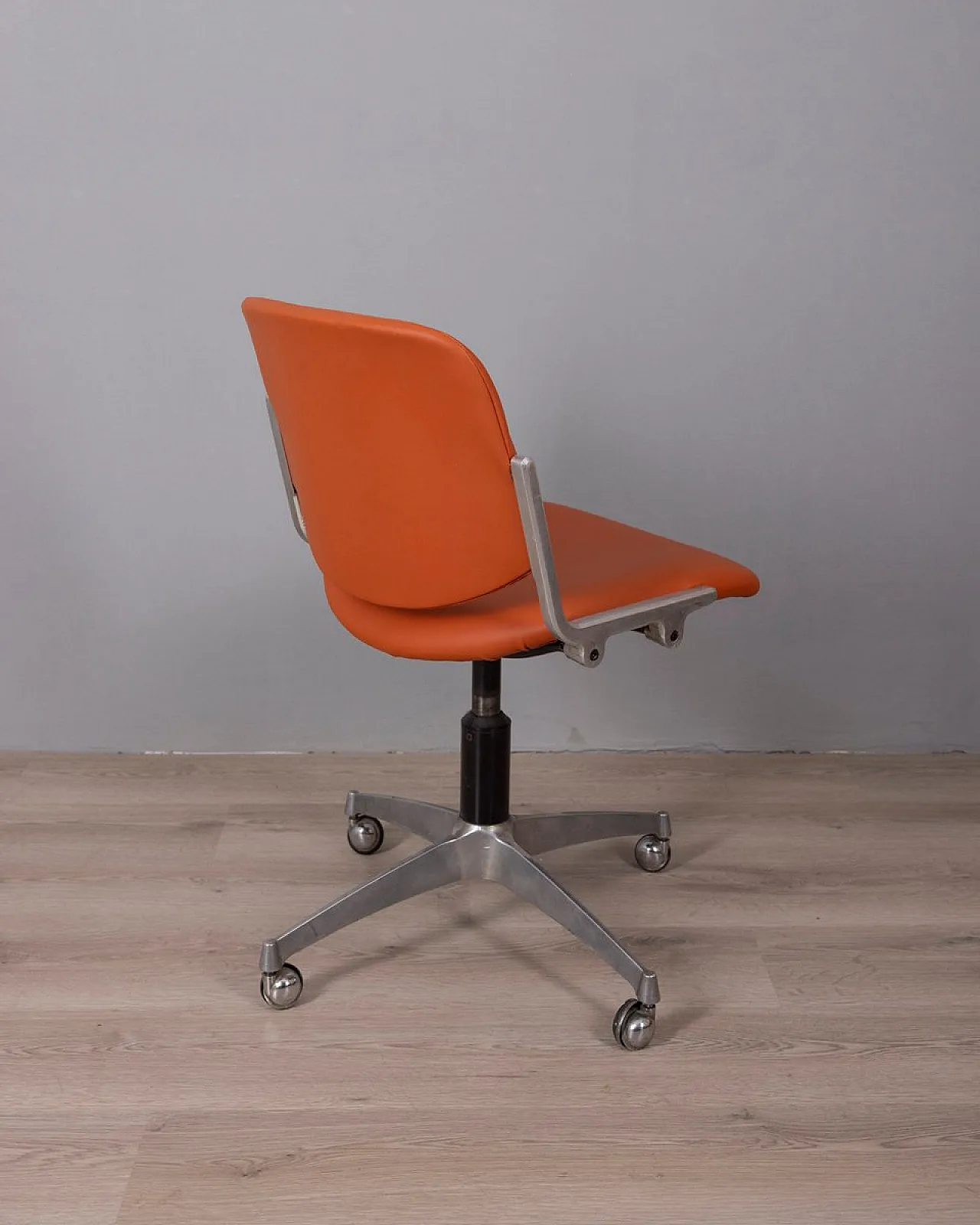 Model DSC 106 swivel chair by G.Piretti for Anonima Castelli, 1960s 3