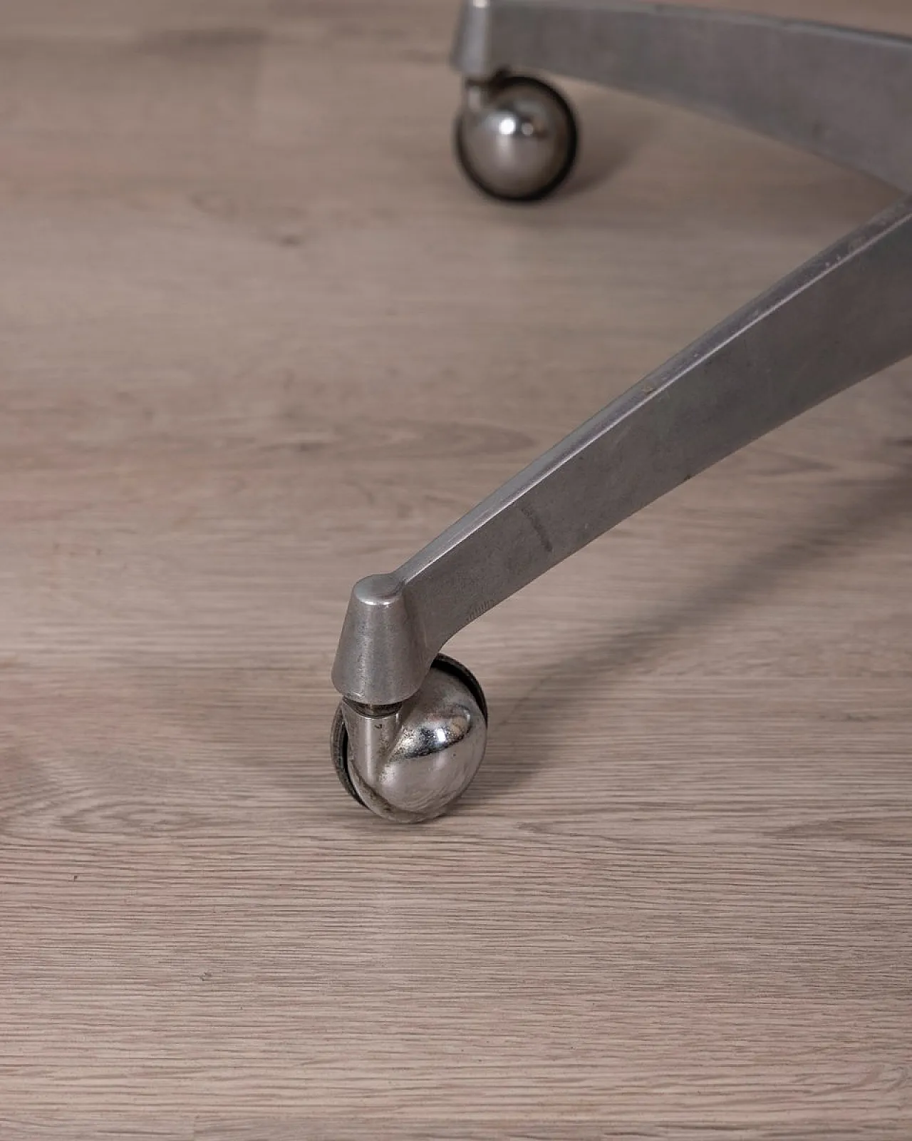 Model DSC 106 swivel chair by G.Piretti for Anonima Castelli, 1960s 6