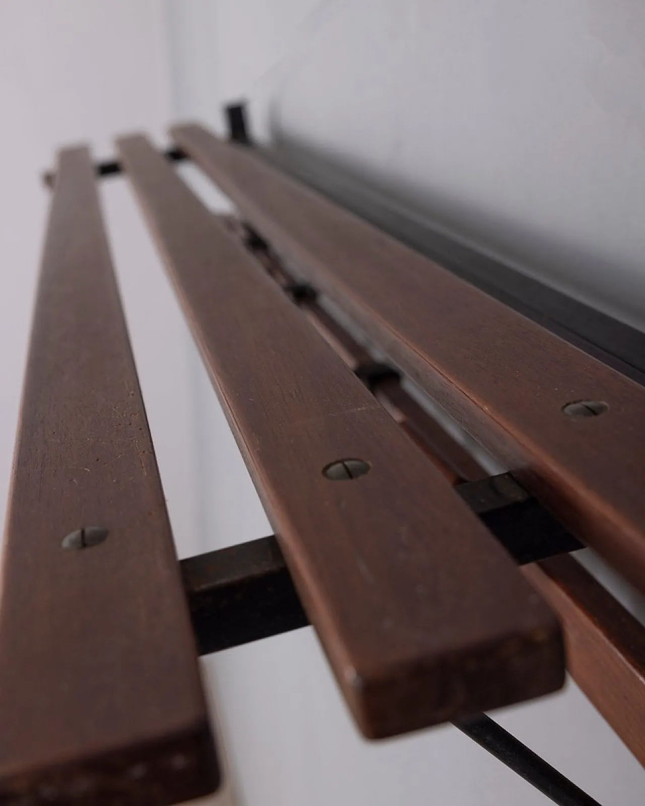 Attaccapanni in legno, anni '60 6