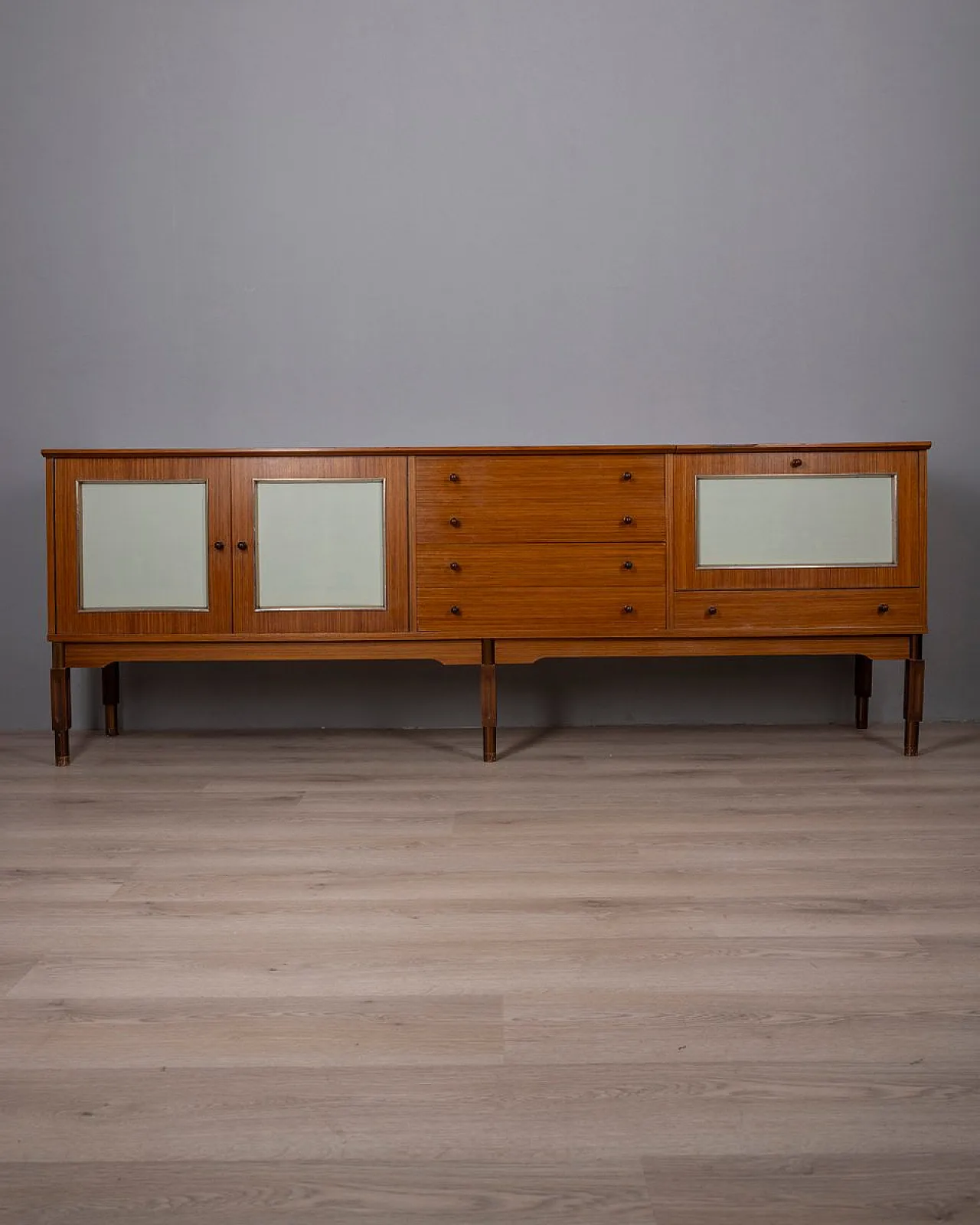 Credenza in legno con scomparto bar, anni '60 1