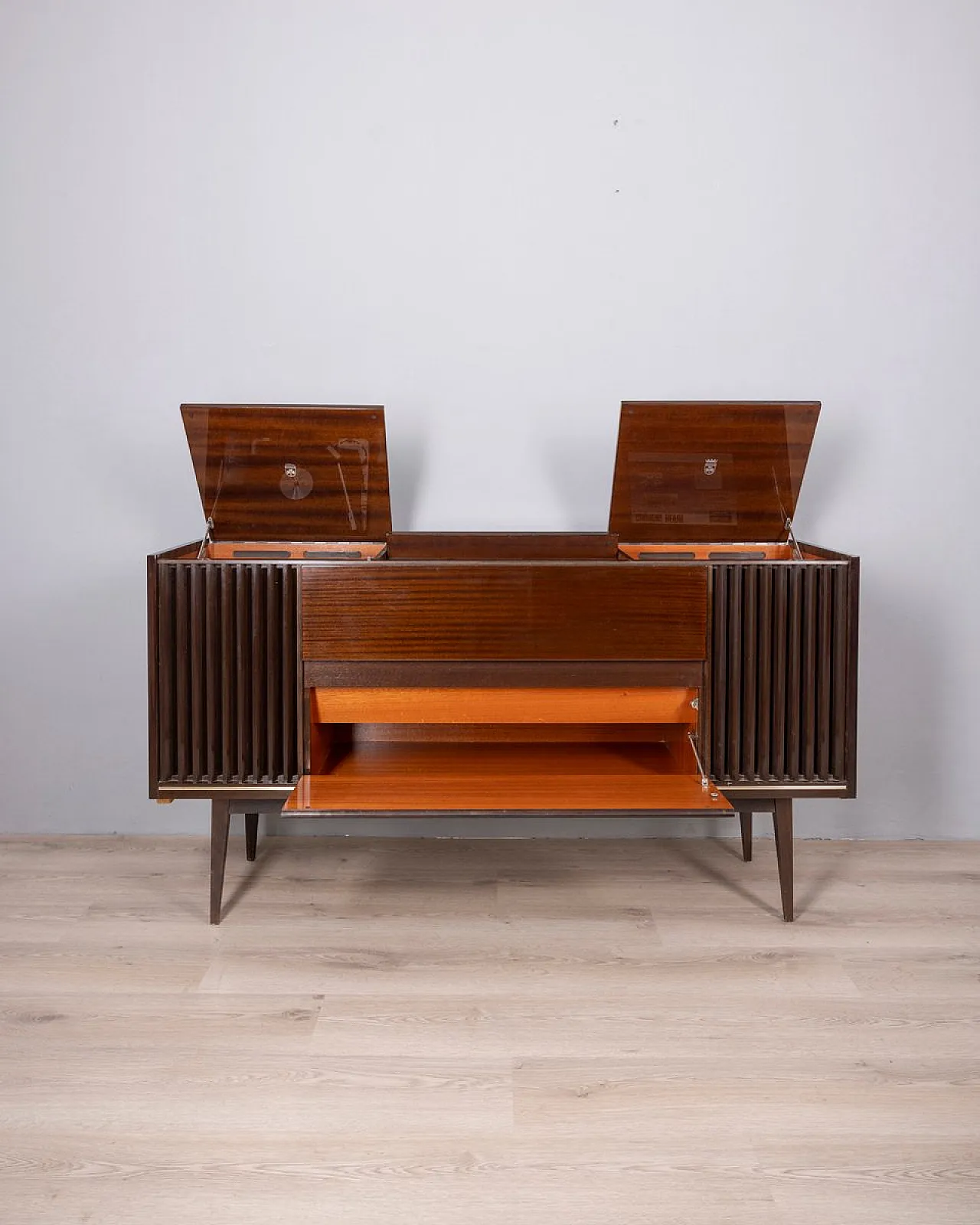 Radio stereo di Grundig Rossini, anni '60 3