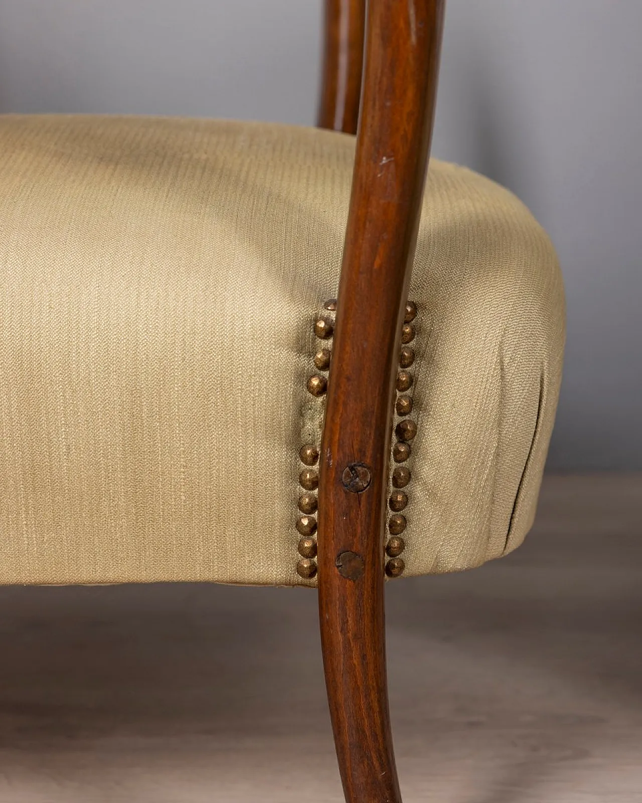 Coppia di poltrone in legno e tessuto, anni '50 6