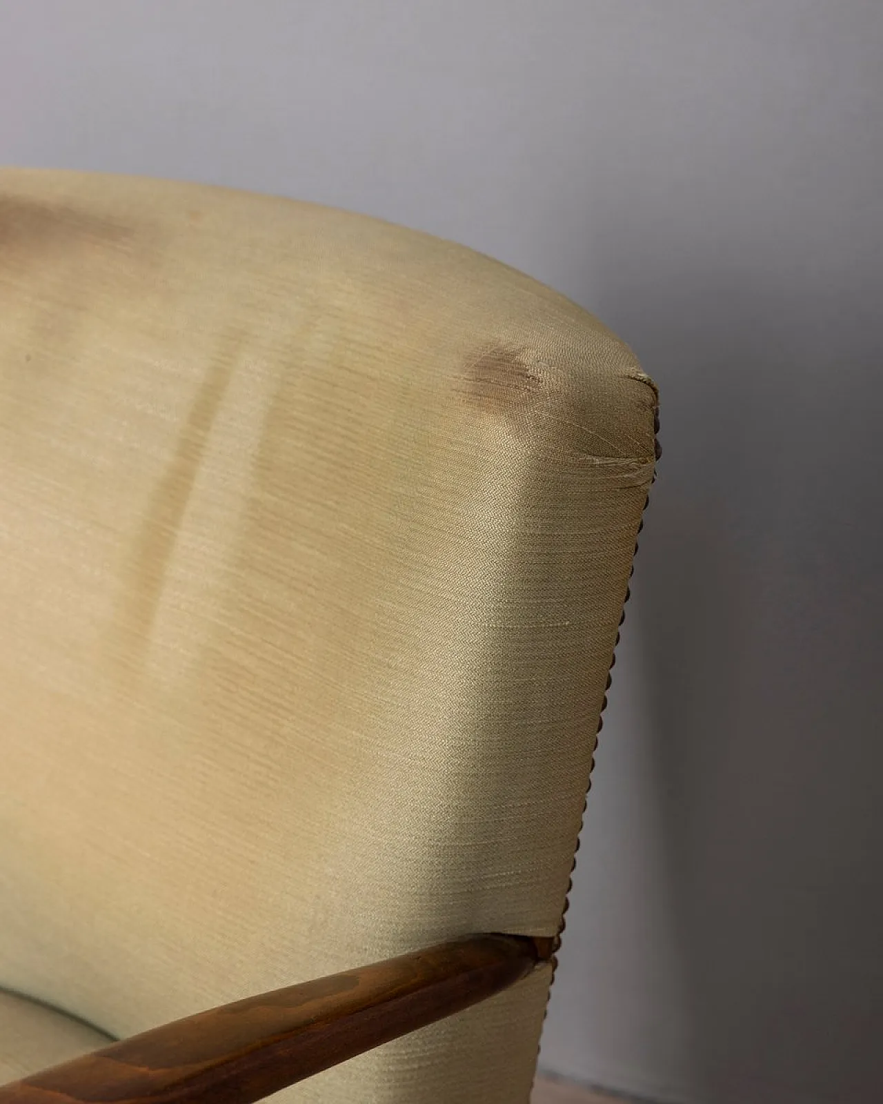 Coppia di poltrone in legno e tessuto, anni '50 8