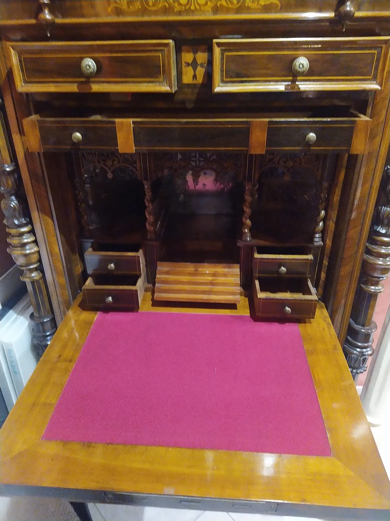 Secretaire with elegant inlays and carvings, 19th century 3