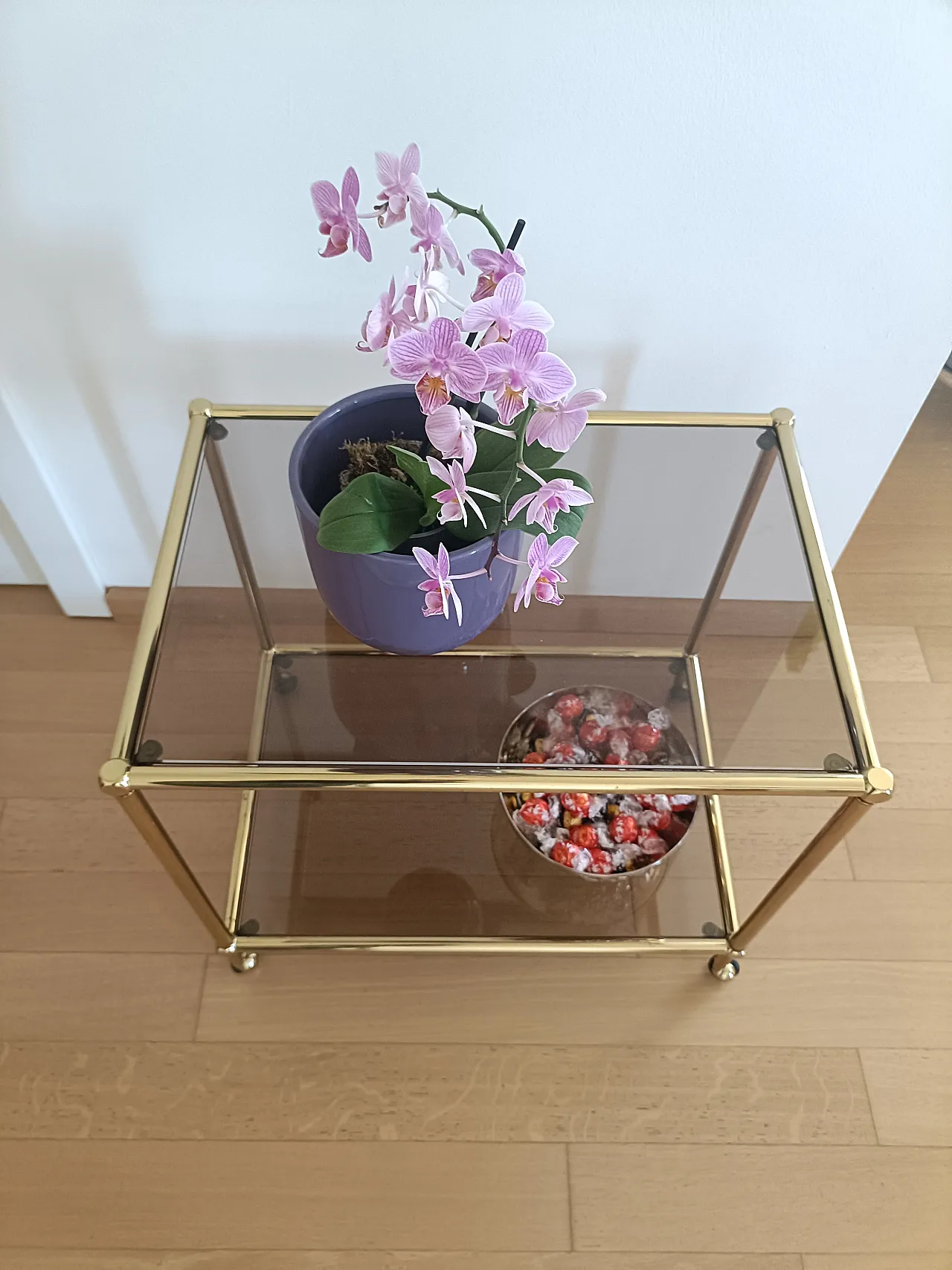 Carrello Bar in ottone e cristallo fumé di Regen, anni '70 7