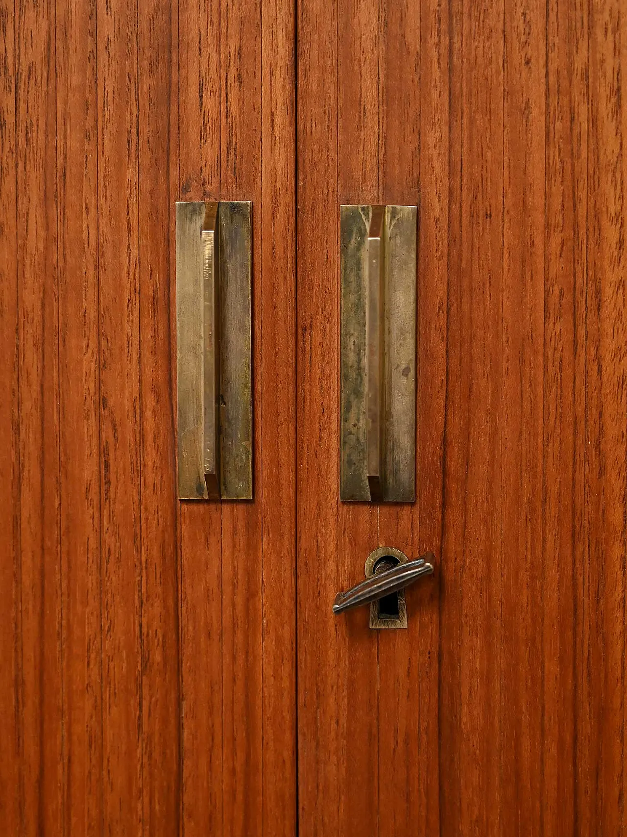 Scandinavian bar cabinet by Kurt Østervig 9