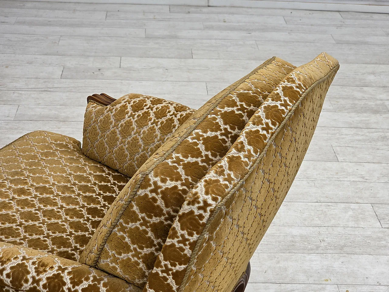 Poltrona relax danese, in velluto,  frassino intagliato, anni '50 15