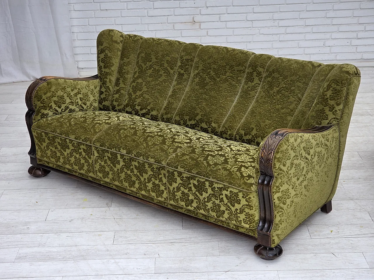 Danish 3-seater sofa, velour, carved oak wood, 1960s 18