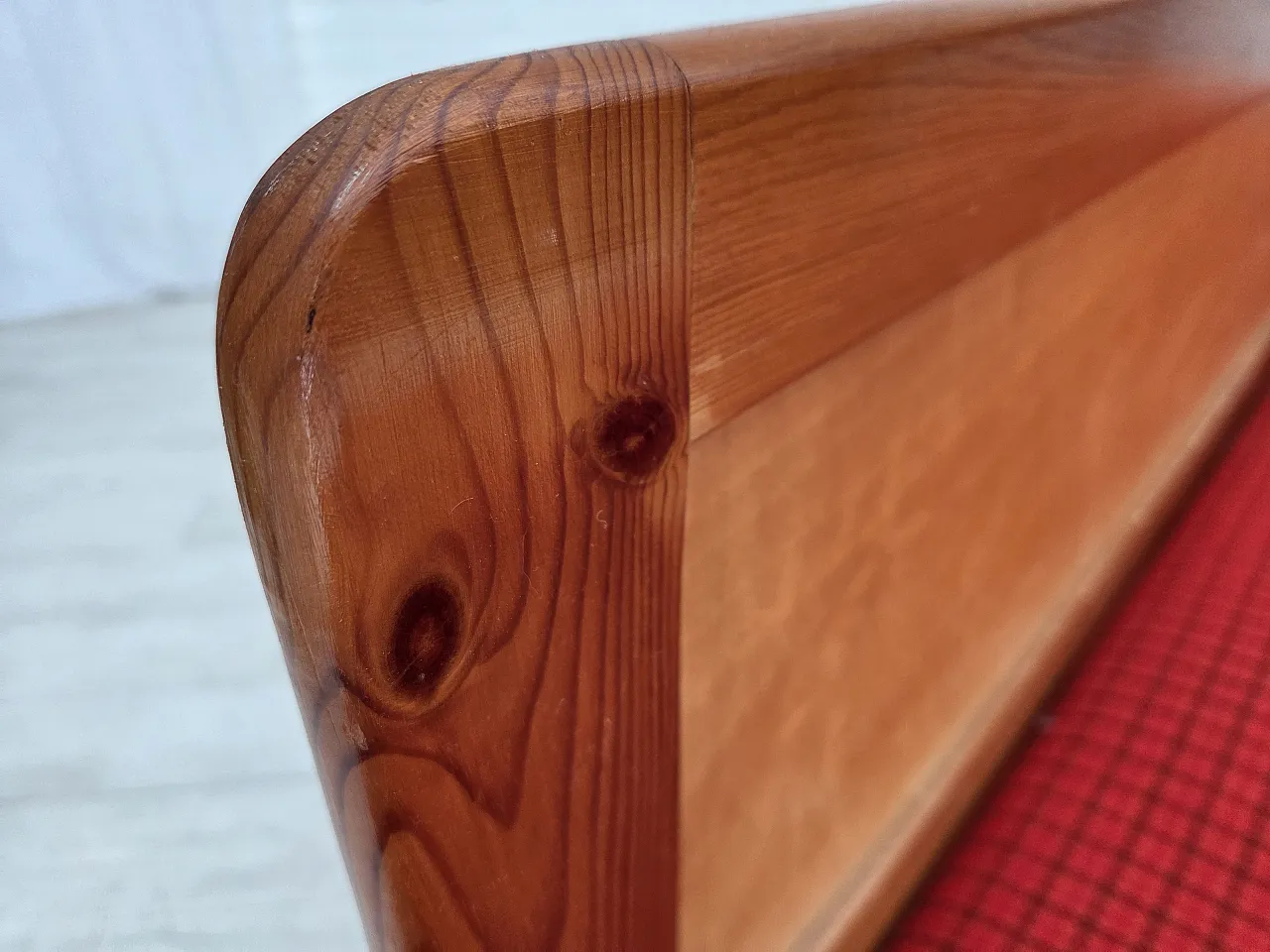 Danish drop-arm daybed by Illum Wikkelsø, wool, 1970s 8