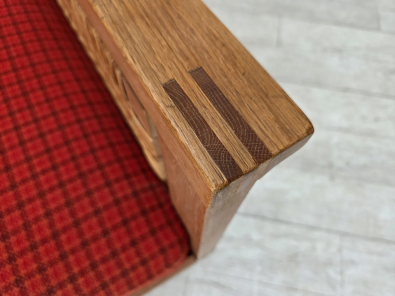 Danish drop-arm daybed by Illum Wikkelsø, wool, 1970s 15