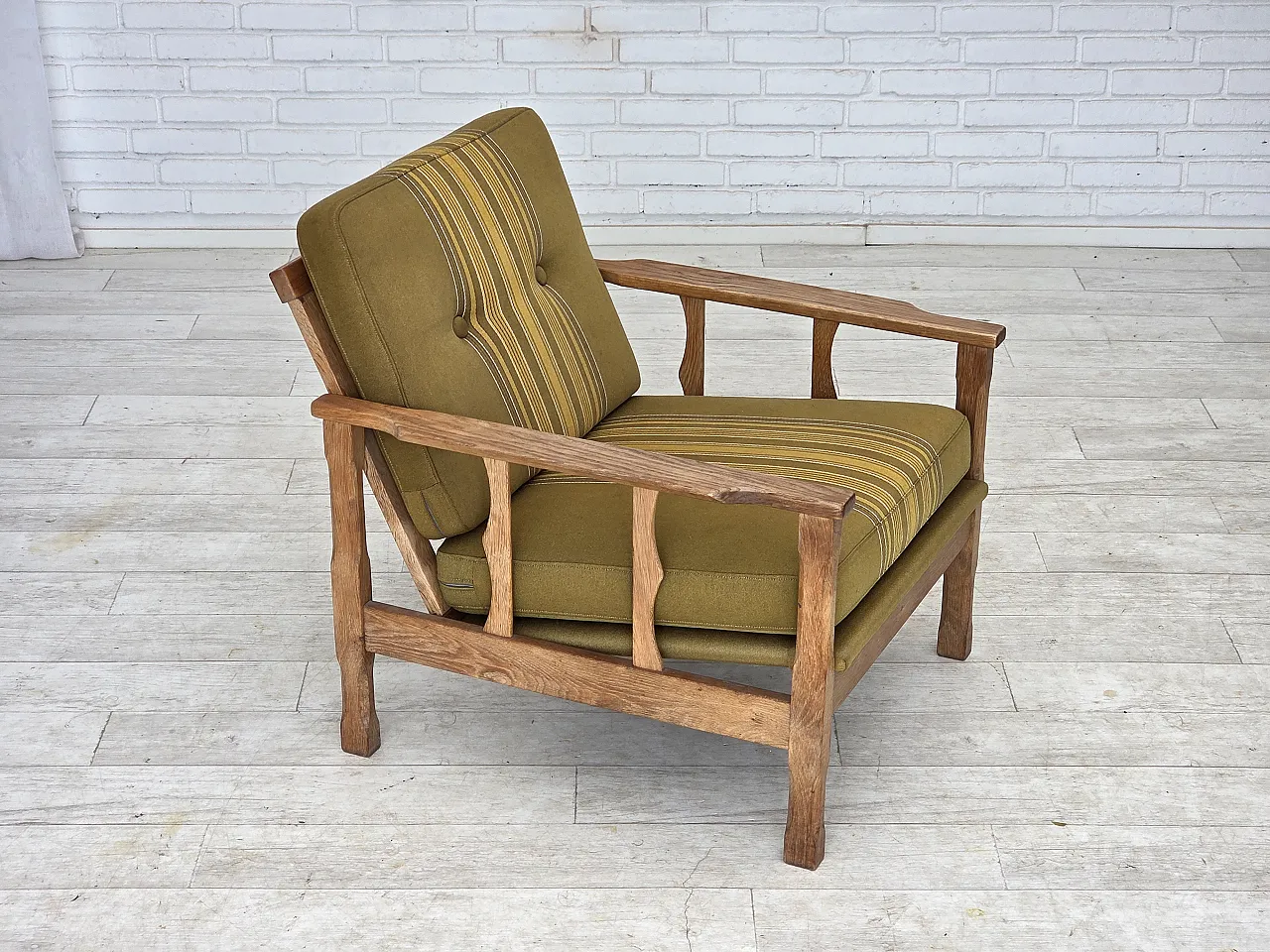 Poltrona danese, lana, legno massello di rovere, anni '70 2