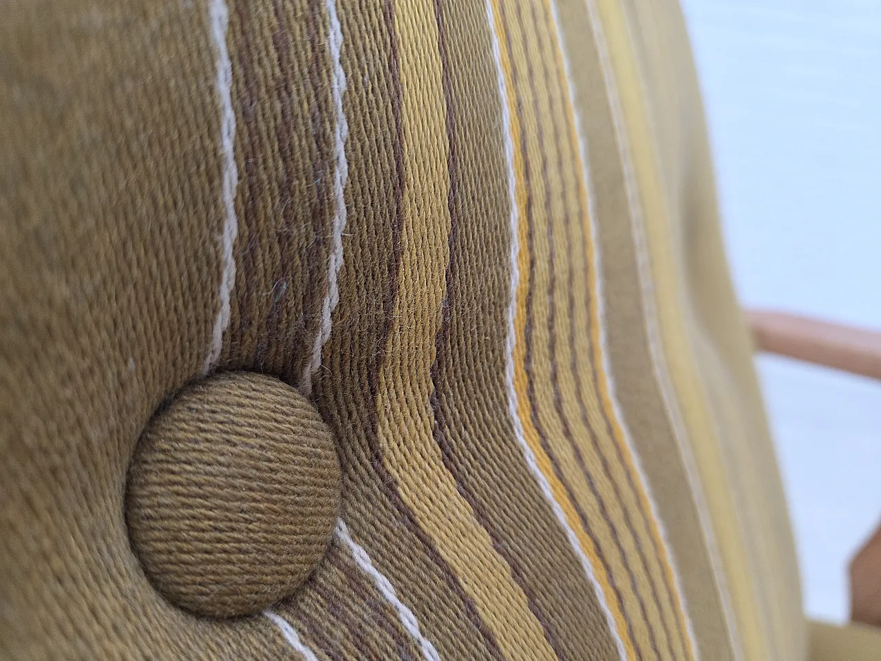 Poltrona danese, lana, legno massello di rovere, anni '70 4