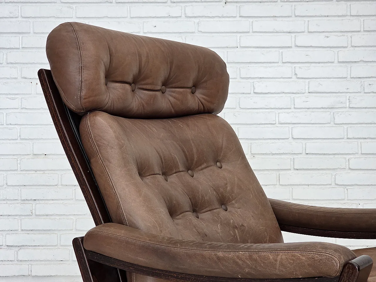 Danish lounge chair by Georg Thams, , leather, 1970s 4
