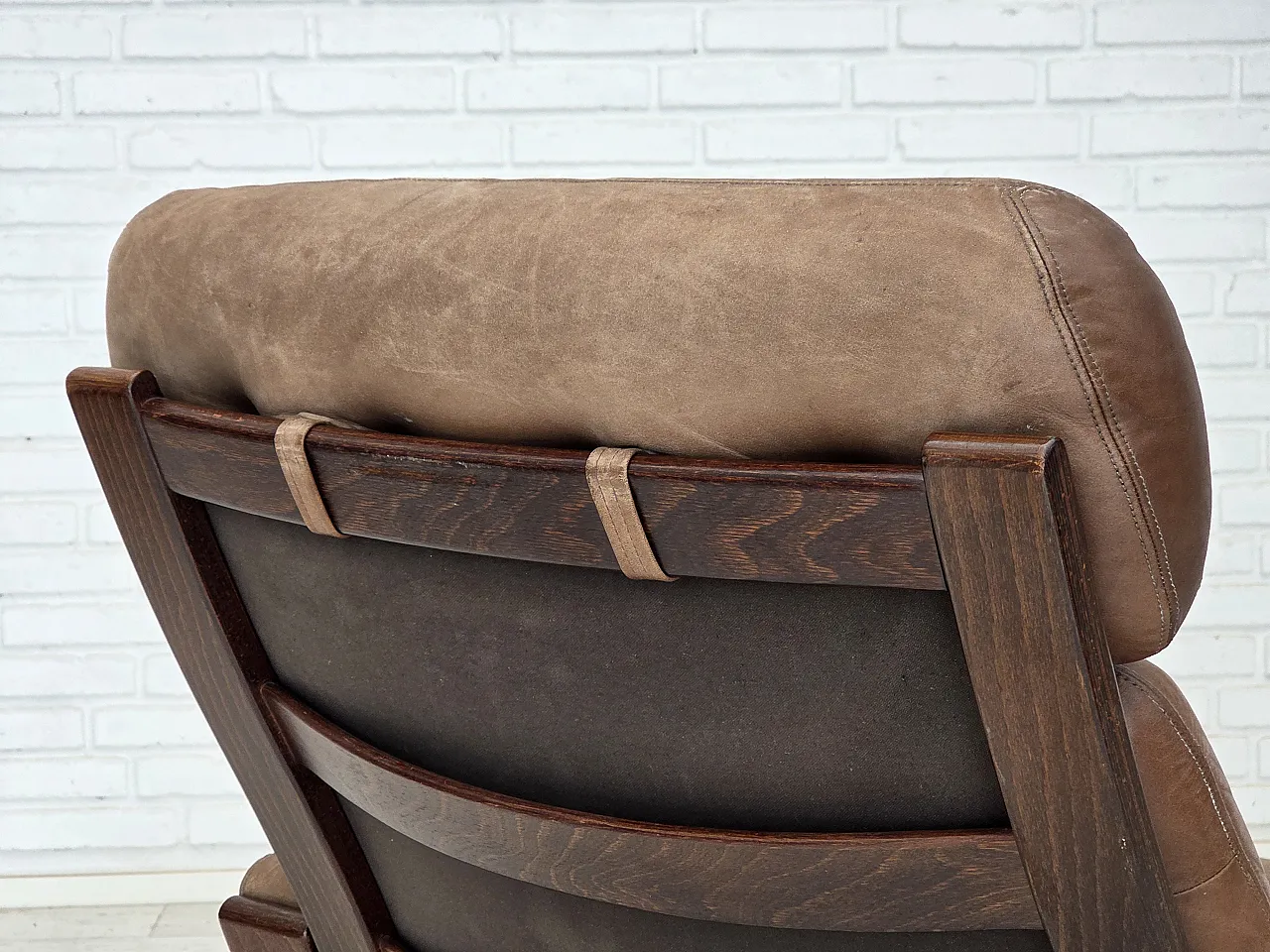 Danish lounge chair by Georg Thams, , leather, 1970s 17