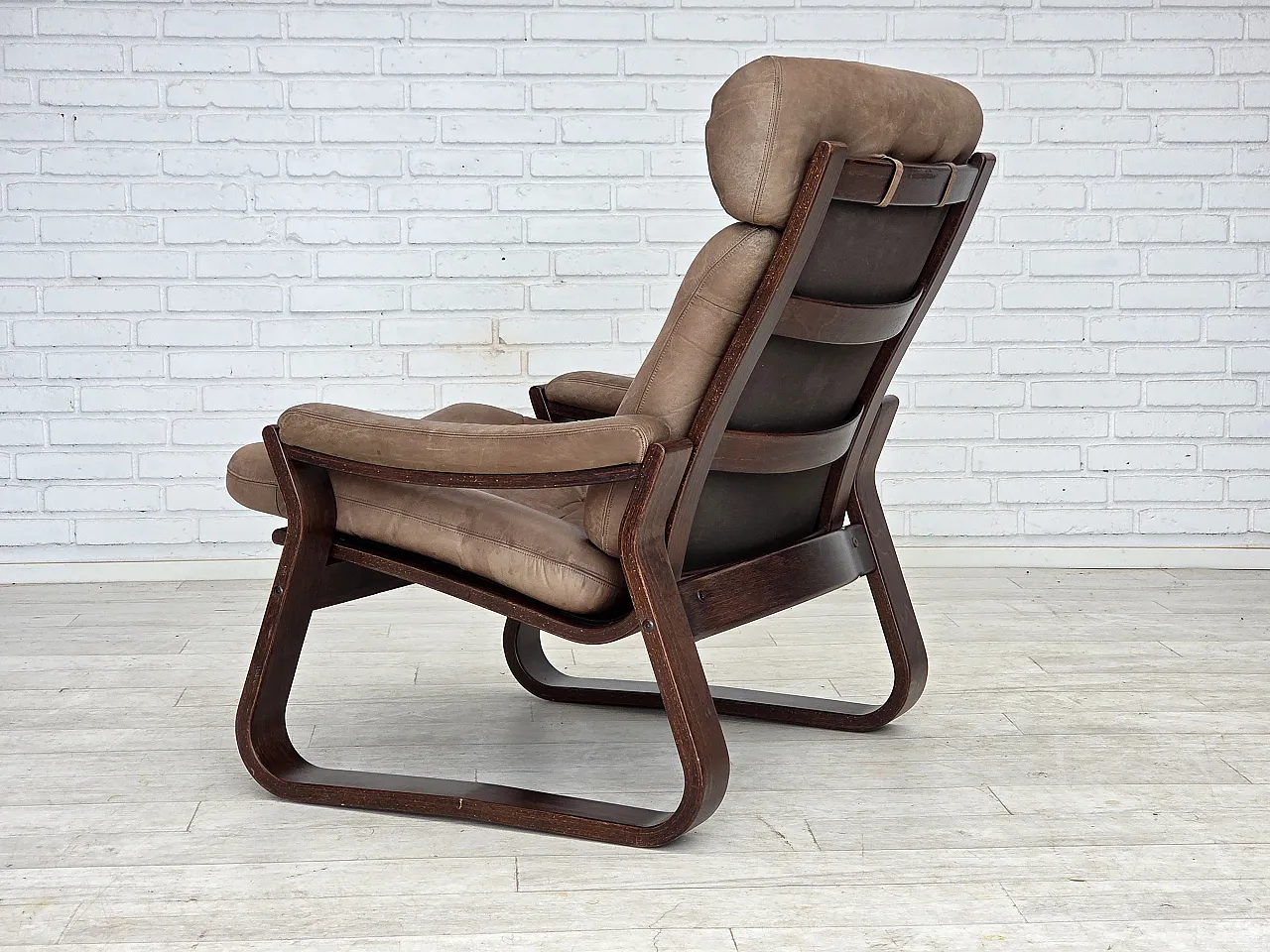 Danish lounge chair by Georg Thams, , leather, 1970s 19
