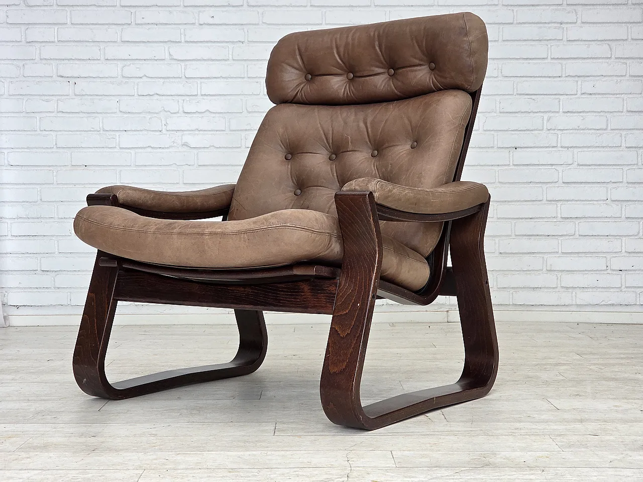 Danish lounge chair by Georg Thams, , leather, 1970s 22