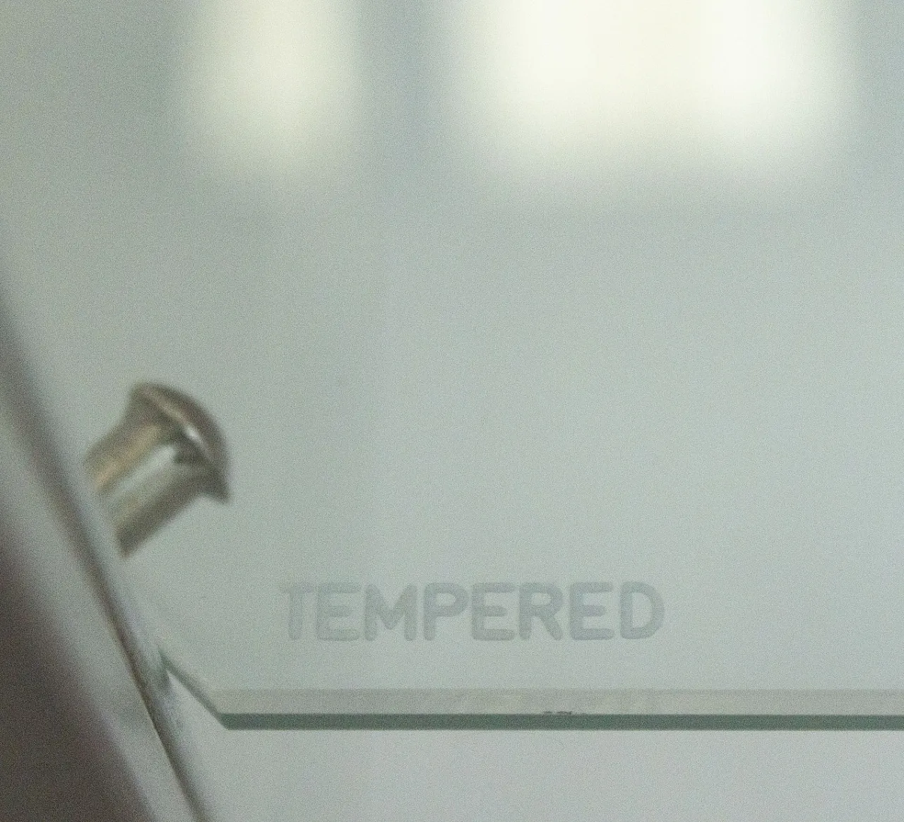 Silver lacquered wooden display case, 20th century 10