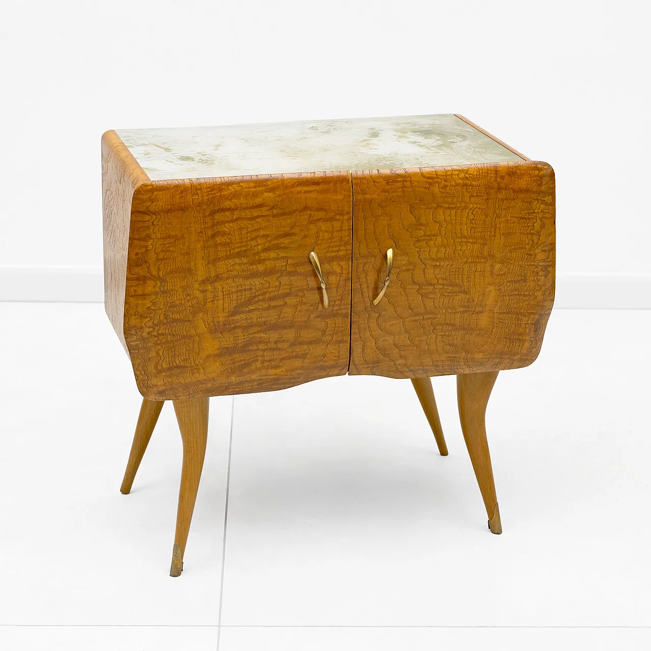 Pair of mid-century style beech and chestnut bedside tables, 50s 4