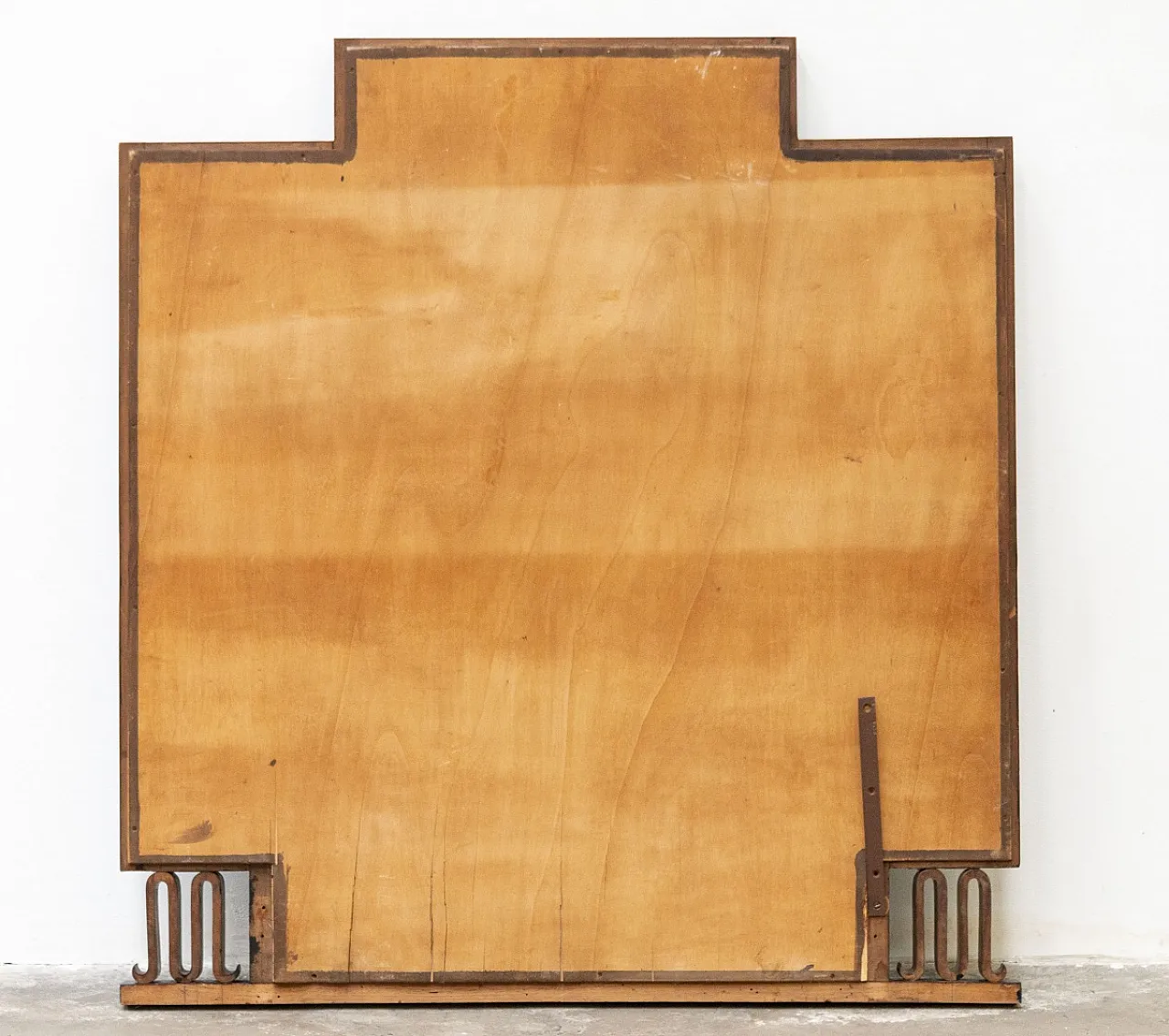 Carved dresser, early 20th century 17