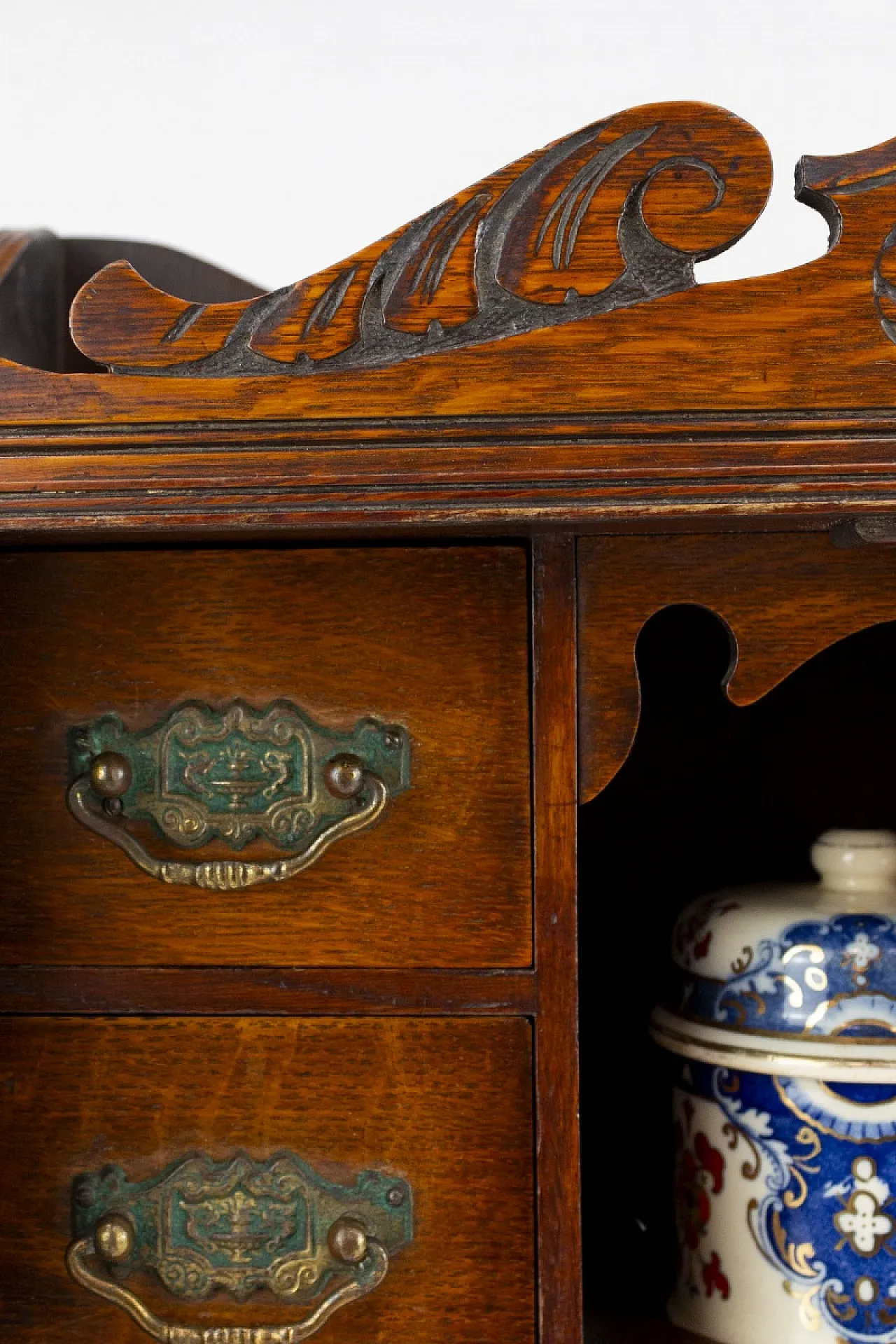 Armadietto porta pipe in rovere massello, primo '900 5