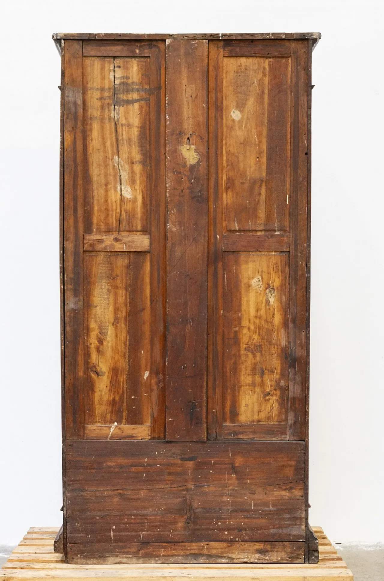 Solid oak filing cabinet, early 20th century 11