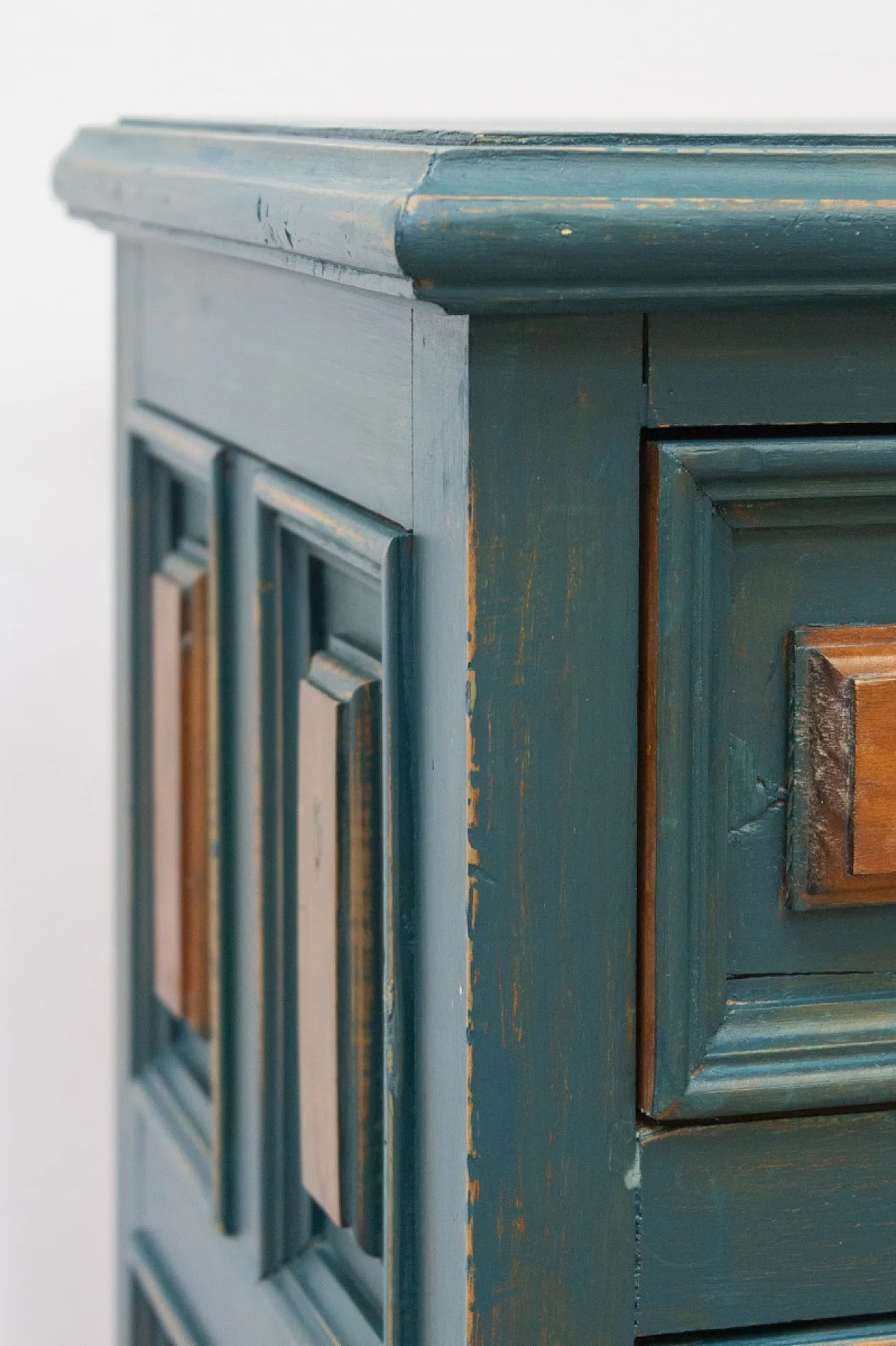 Cassettiera in abete e maniglie in ferro antichizzato, '900 9