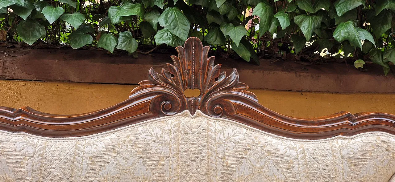 Luigi Filippo walnut boat sofa, 19th century 8