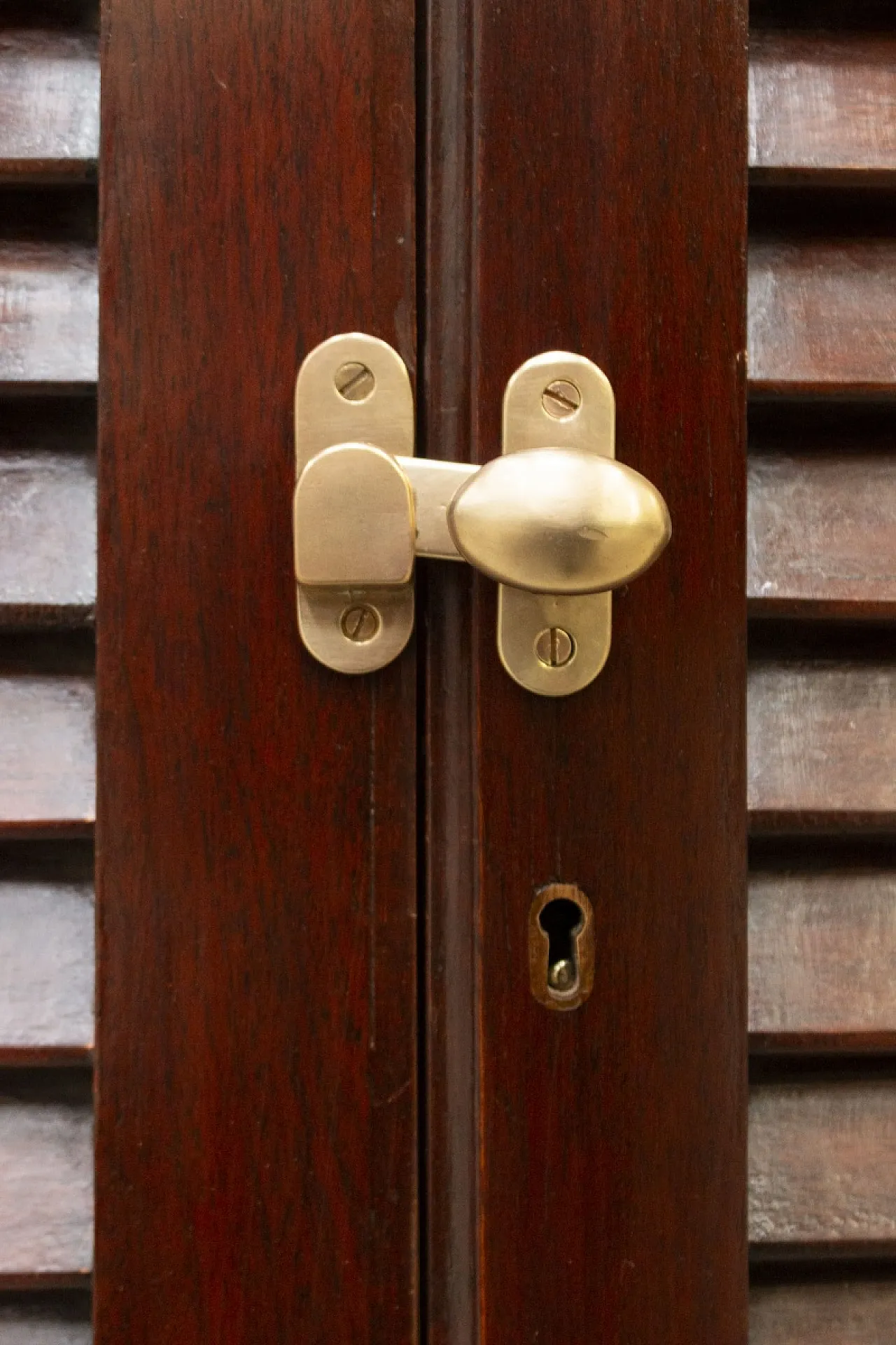 Mobile a due ante in mogano stile Vecchia Marina, '900 9