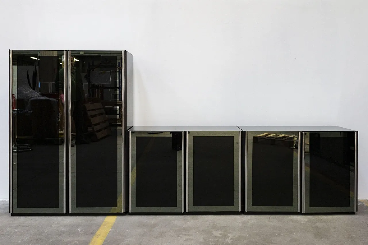 3 Mobili da salotto a due ante in vetro, legno e metallo, anni '70 1