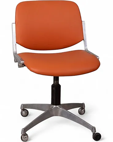 Model DSC 106 swivel chair by G.Piretti for Anonima Castelli, 1960s