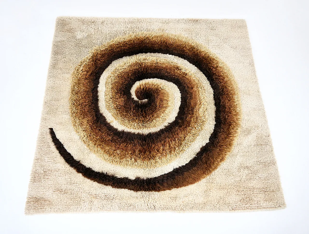 Tappeto a motivi italiani, anni '60 4